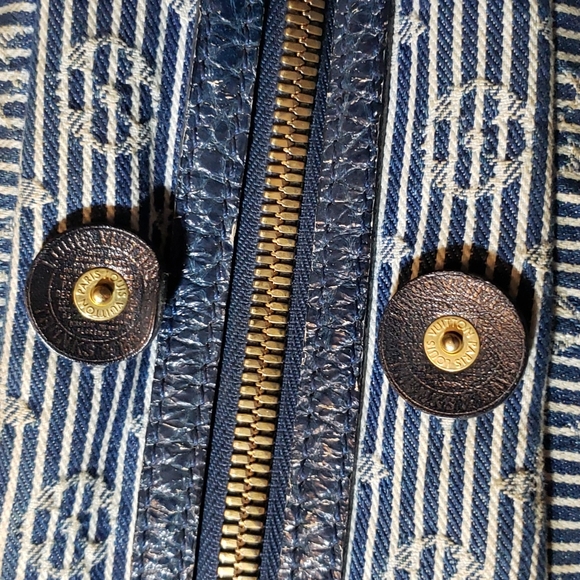 LV BAG SIZE LARGE COLOR BLUE 💙 100% AUTHENTIC USED ITEM - Picture 9 of 11